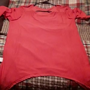 Red 3/4 sleeve top